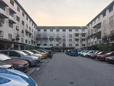 Flat For Sale in Bukit Beruntung,SGR