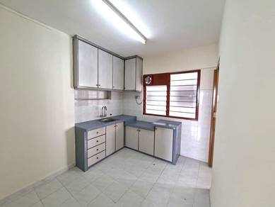 Apartment For Sale in Taman Pekaka Block 31