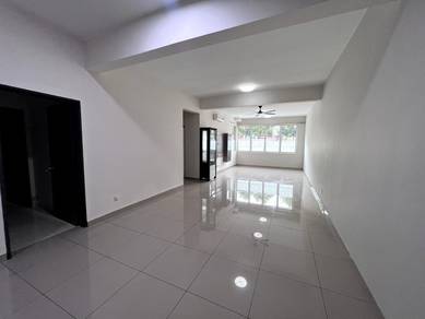 Condominium For Sale in Sg Long Residence