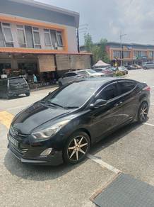 Hyundai Elantra PREMIUM in Rawang, SGR