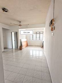 Apartment For Rent in Desa Cemara
