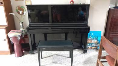 Kawai BL-31 upright piano