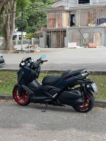 Yamaha XMAX