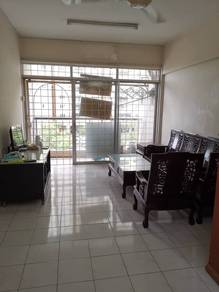 Condominium For Sale in Sri Pandan