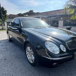 Mercedes Benz E200 200 K CLASSIC (CKD) in Klang, SGR