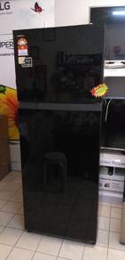 TOSHIBA 480L Glass-Door Refrigerator D2 terpakai