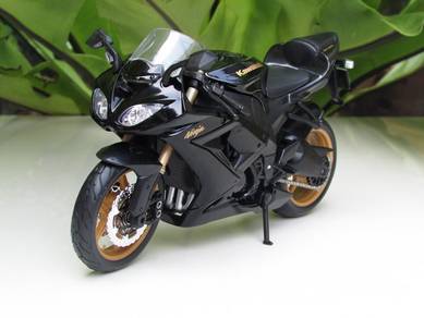 Maisto 1-12 Kawasaki Ninja ZX 10R Black Motorcycle