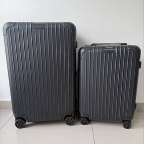 Rimowa Essential Check-in M Size Luggage
