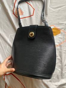 Louis Vuitton Black Epi Leather Cluny Shoulder Bag