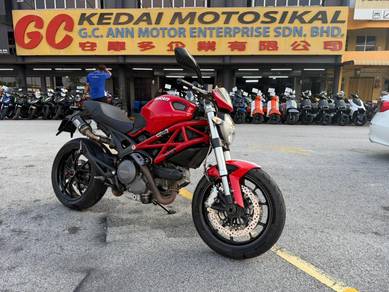 Ducati Monster 796