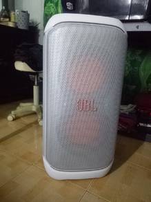 JBL PartyBox stage 320 like new 