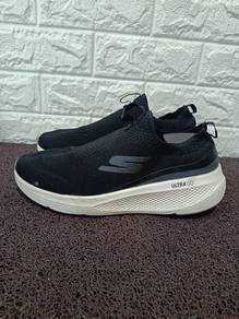 Uk7 Skechers Gorun Slip-On Ultra Go