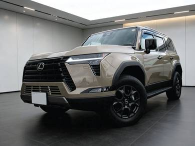 Lexus GX 550 OVERTRAIL in I-City, SGR