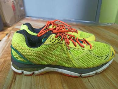 Kasut Asics Running 

