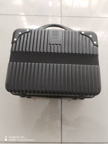 Black Hard Shell Cosmetic Makeup Travel Case