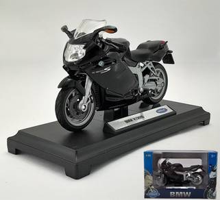 BMW K1200S (1:18) Diecast Model Motorbike