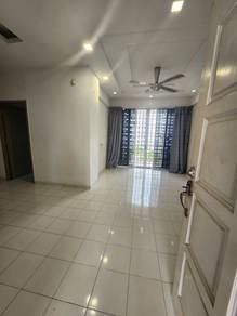 Condominium For Rent in Putra Place