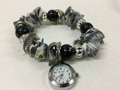 Original BNK lady sea shell watchh