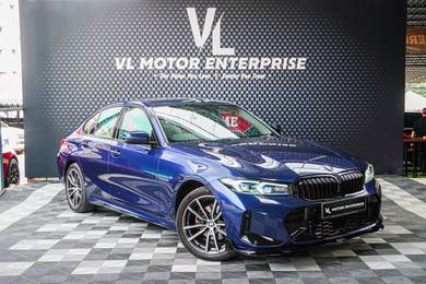 BMW 320i 20i SPORT in Desa Petaling, KUL