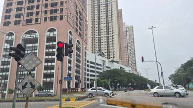 Condominium For Rent in Edusentral