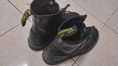 Dr Martens Boots for sale, in good condition 