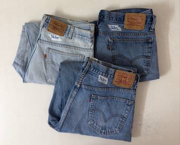 Levi’s Jeans sz 36 Combo:)..