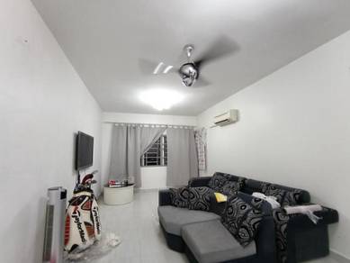 Condominium For Sale in Koi Kinrara