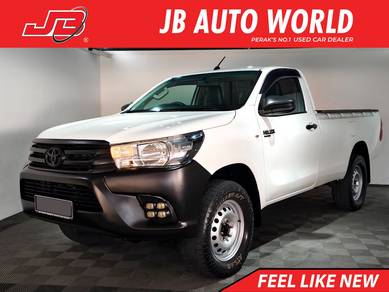 Toyota Hilux MT in Sitiawan, PRK