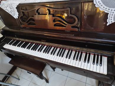 90' Piano music instrument