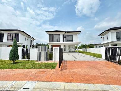 Bungalow House For Sale in Bangi,SGR