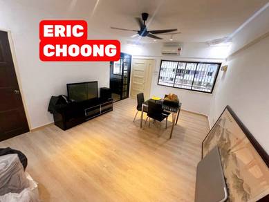 Condominium For Rent in Eastern Court