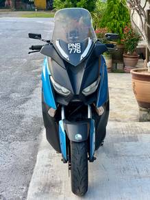 Yamaha XMAX