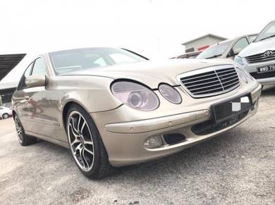 Mercedes Benz E240 240 ELEGANCE (CKD) in Muar, JHR