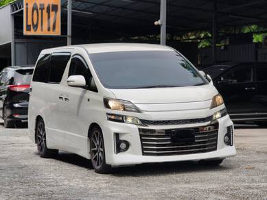 Toyota Vellfire Z GOLDEN EYES in Salak Selatan, KUL