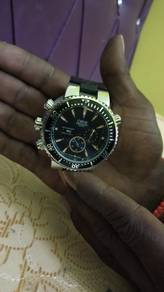 secondhand watch 