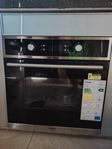 Rubine oven with big storage