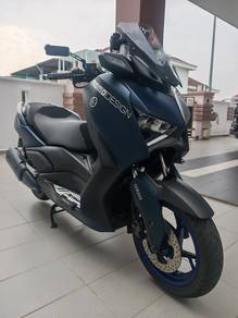 Yamaha XMAX