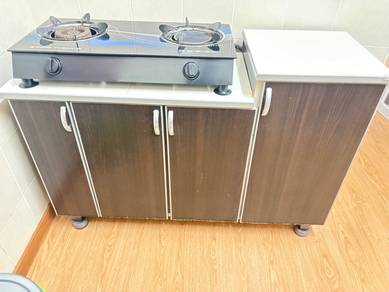 Cabinet + Gas Stove 8/10