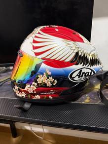 urgent nk jual helmet arai rx7x dengan shoei x15