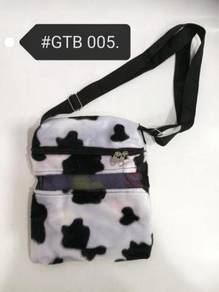 Sugar Glider GTB005 Pouch 25cm x 21cm x 10cm