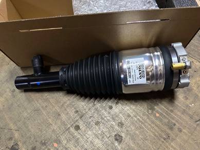 Volvo XC90 T8 Front Airmatic Absorber NEW