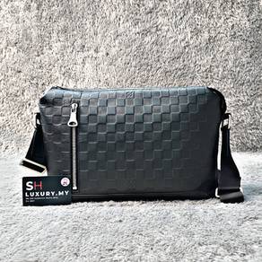 Louis Vuitton Damier Infini Discovery Messenger 