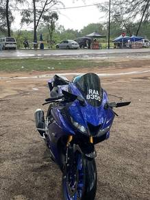 Yamaha R15
