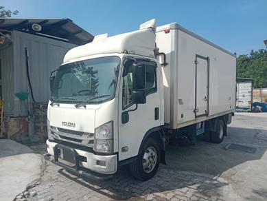 2017 Isuzu NPR81UKH Freezer Box TailLift 16'
