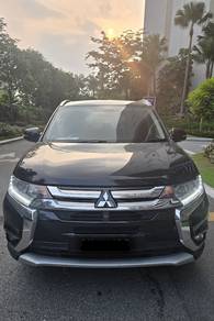 Mitsubishi Outlander 2.0 AWD in Jalan Kuching, KUL