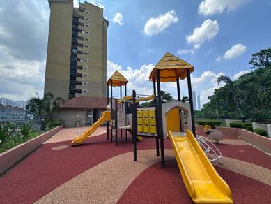 Condominium For Sale in Putra Suria Residence