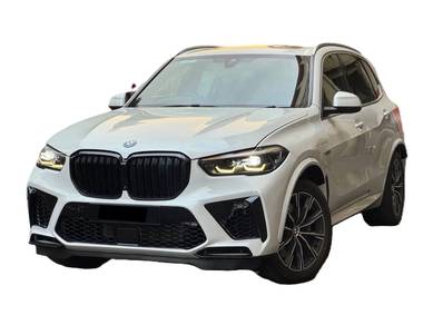 BMW X5 xDRIVE45e M SPORT in Sri Petaling, KUL