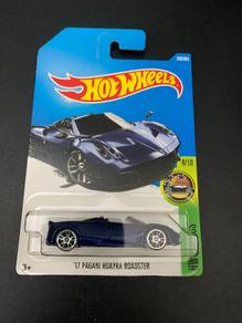 Hot Wheels ‘17 Pagani  Huayra Roadster