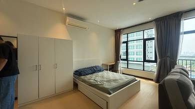 Condominium For Rent in Molek Regency