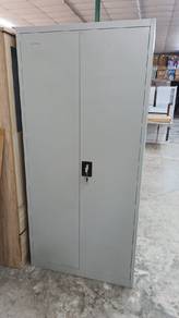 almari besi 2 pintu 